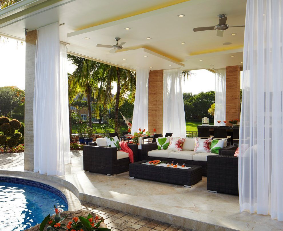 Уличные шторы